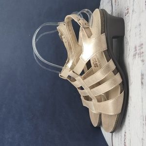 Very nice Sas | EUC Allegro Metallic Gold Heel Strap Sandals Size 8